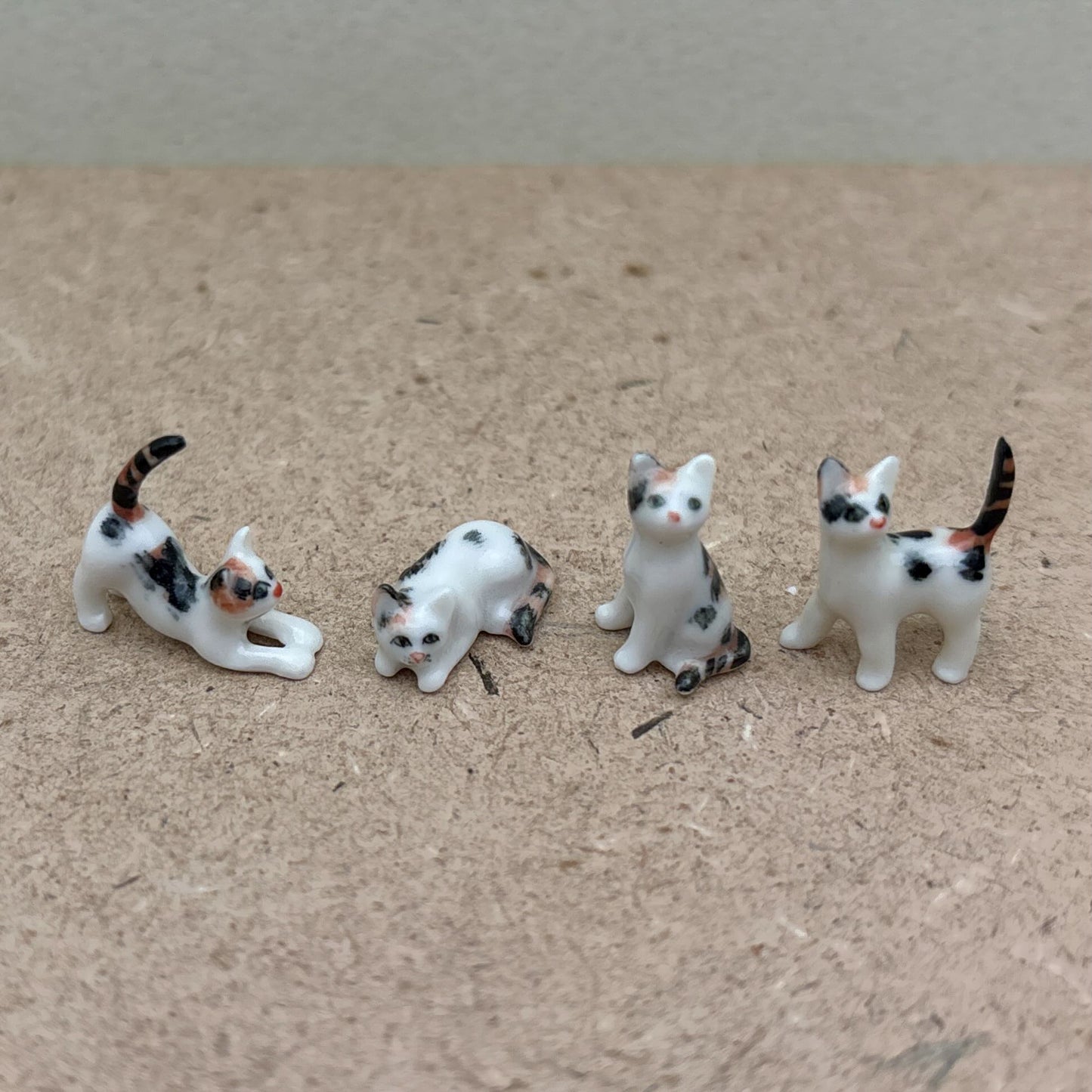 4 Tiny Kittens