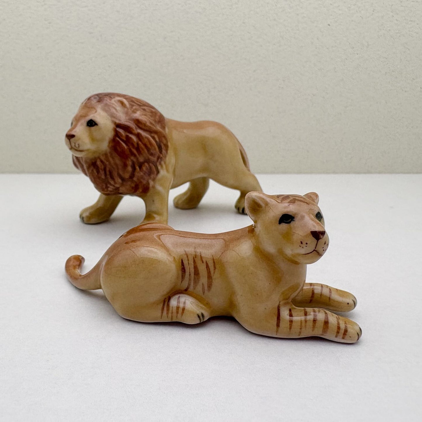 Regal Lion & Lioness Set