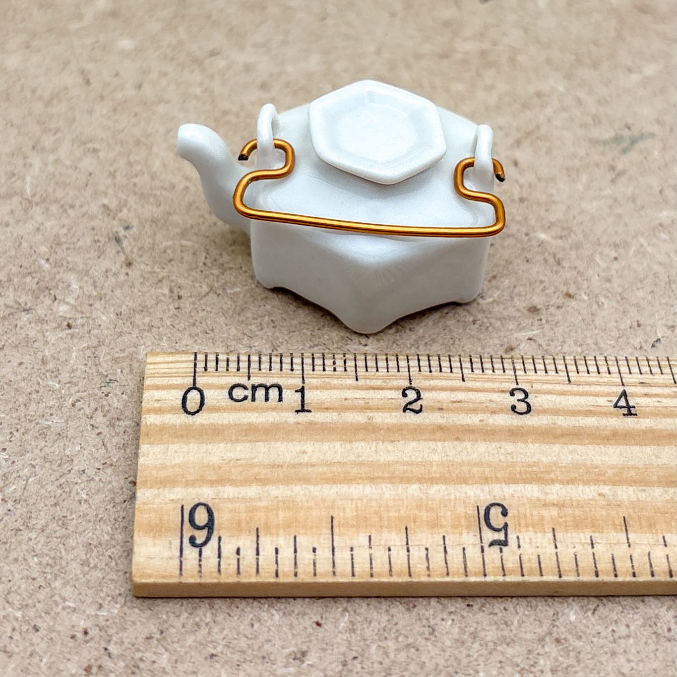 Hexagonal Shape Teapot