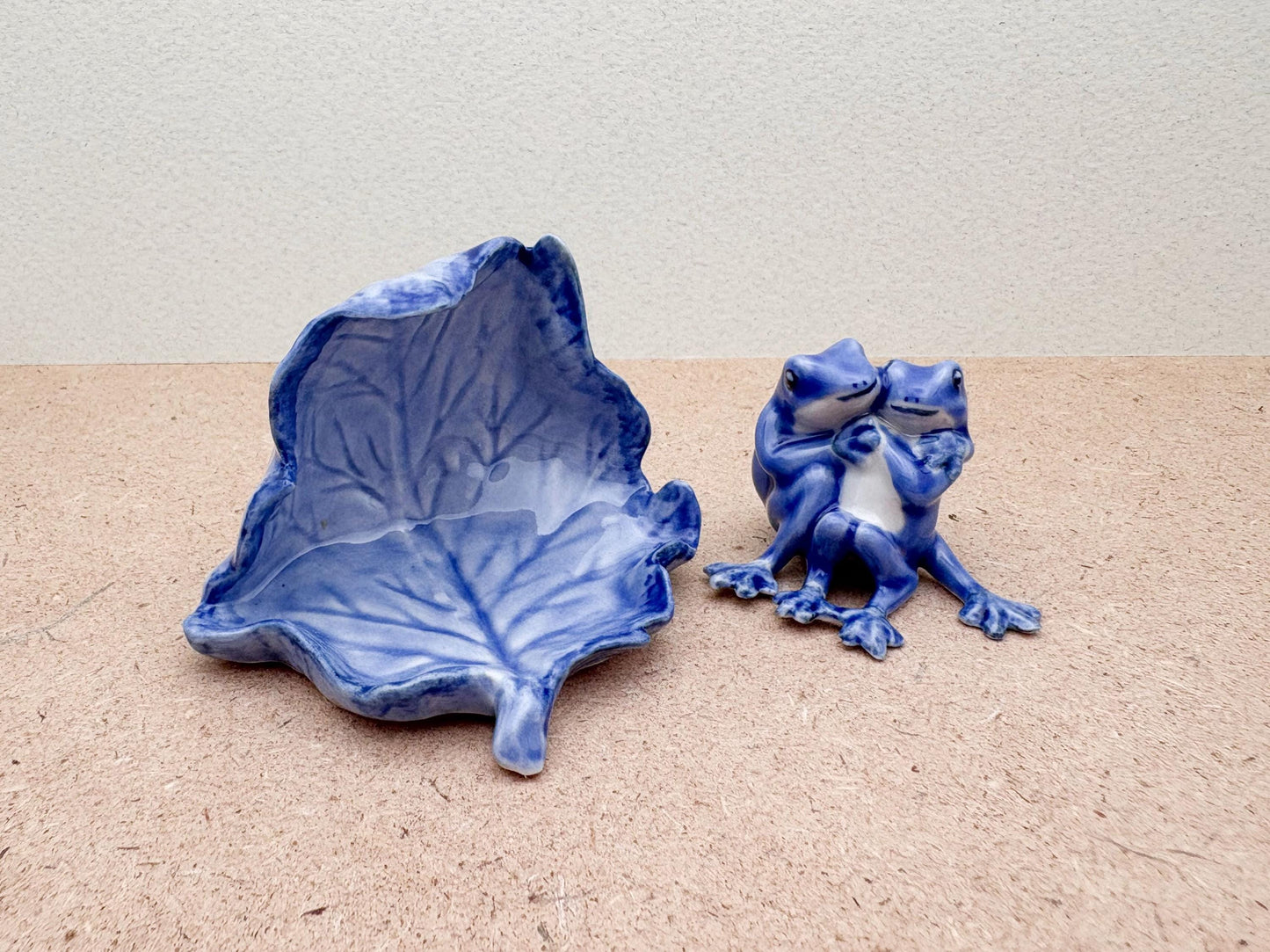 Blue Frog Couple