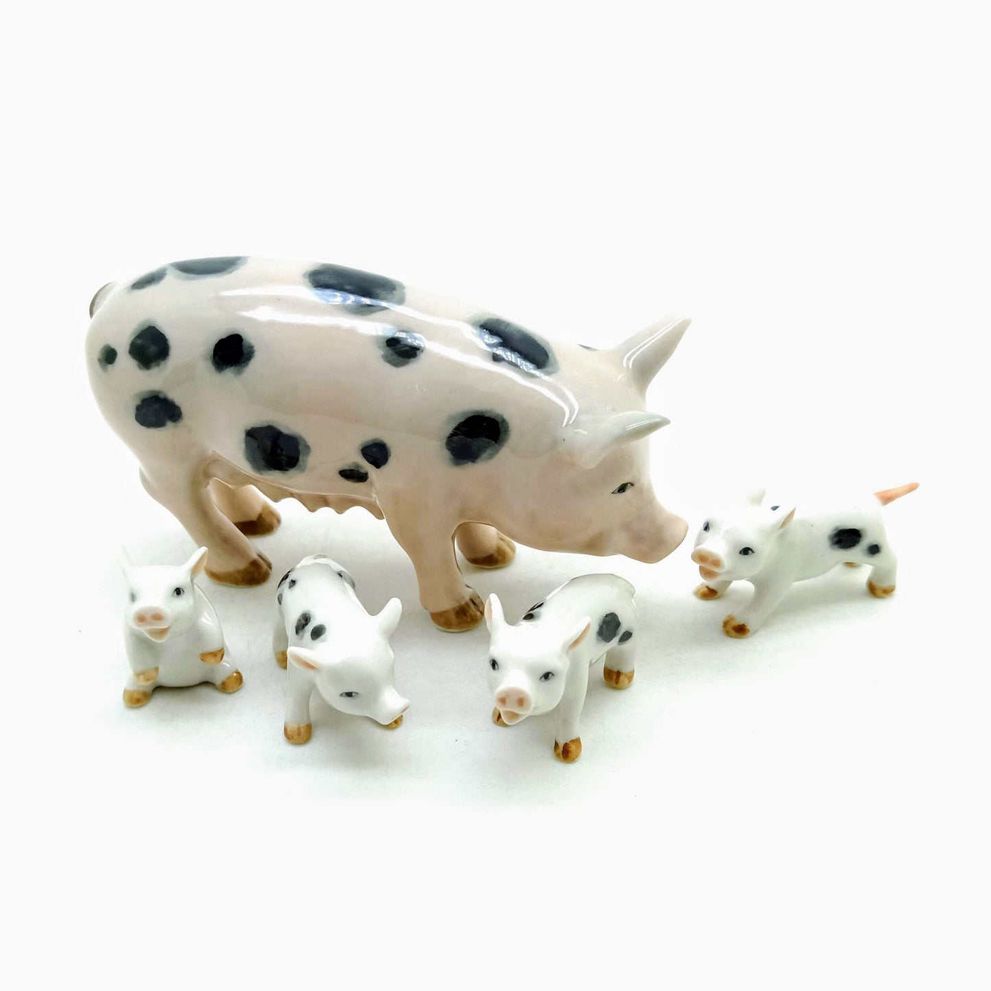 5 Pig Family Ceramic Figurines Statue
