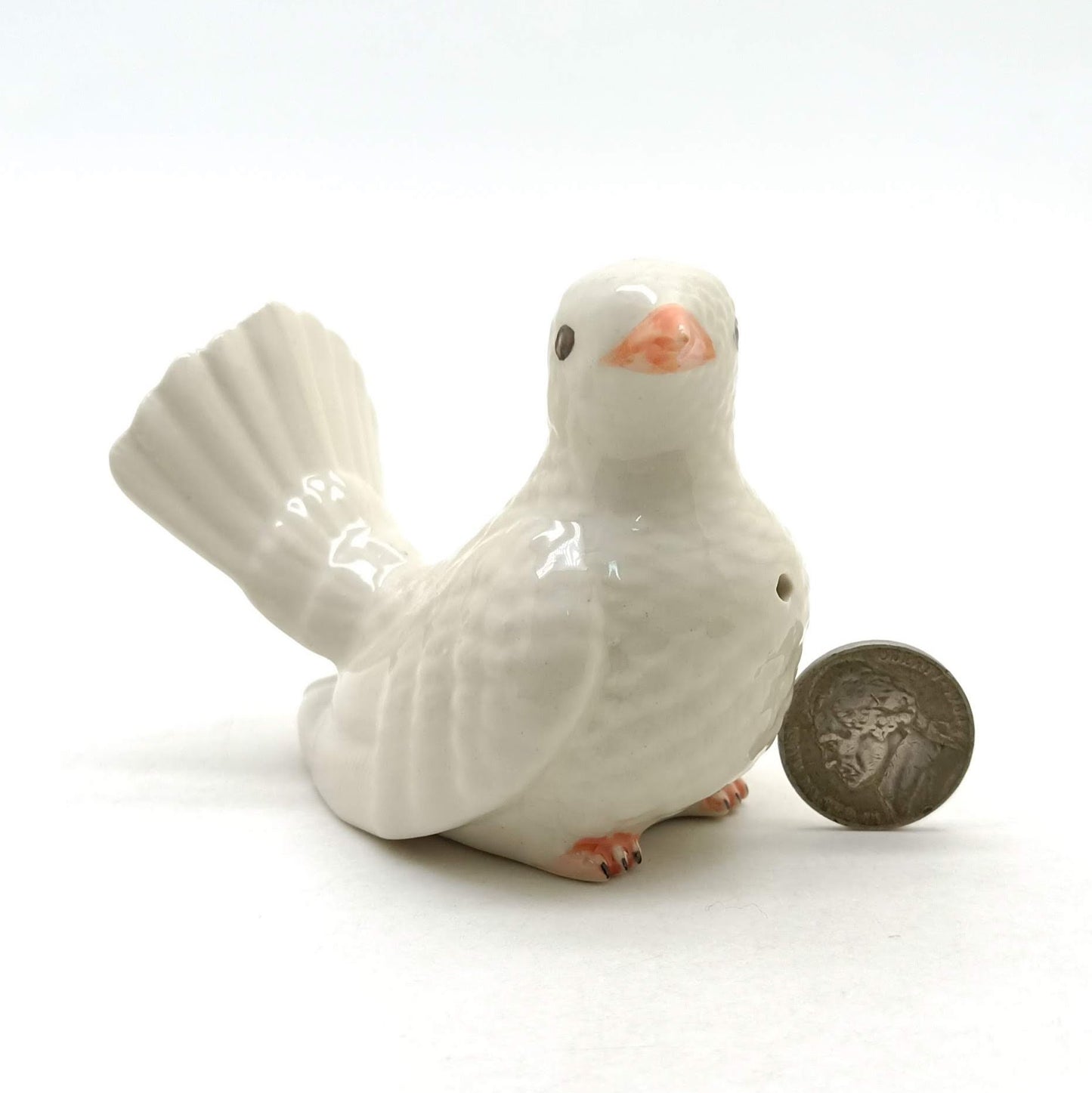 2 Pigeon Bird Figurines Ceramic Salt & Pepper Shakers