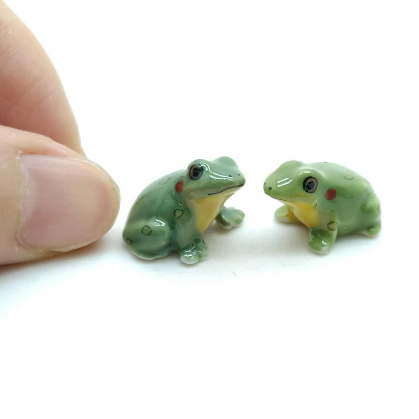 Pair of 2 Tiny Frogs