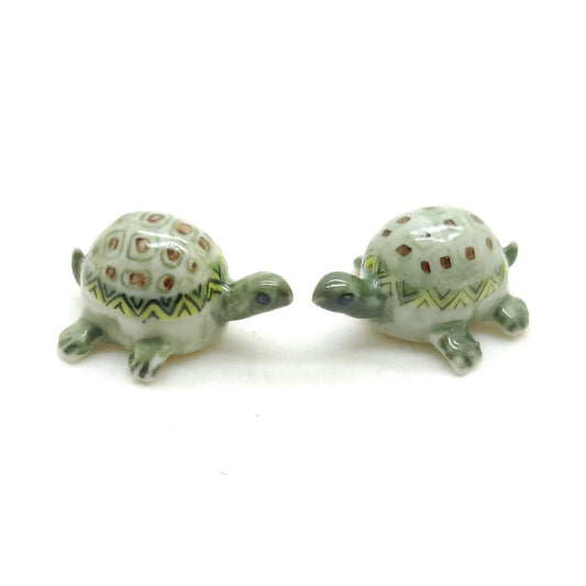 2 Tiny Turtles Figurine