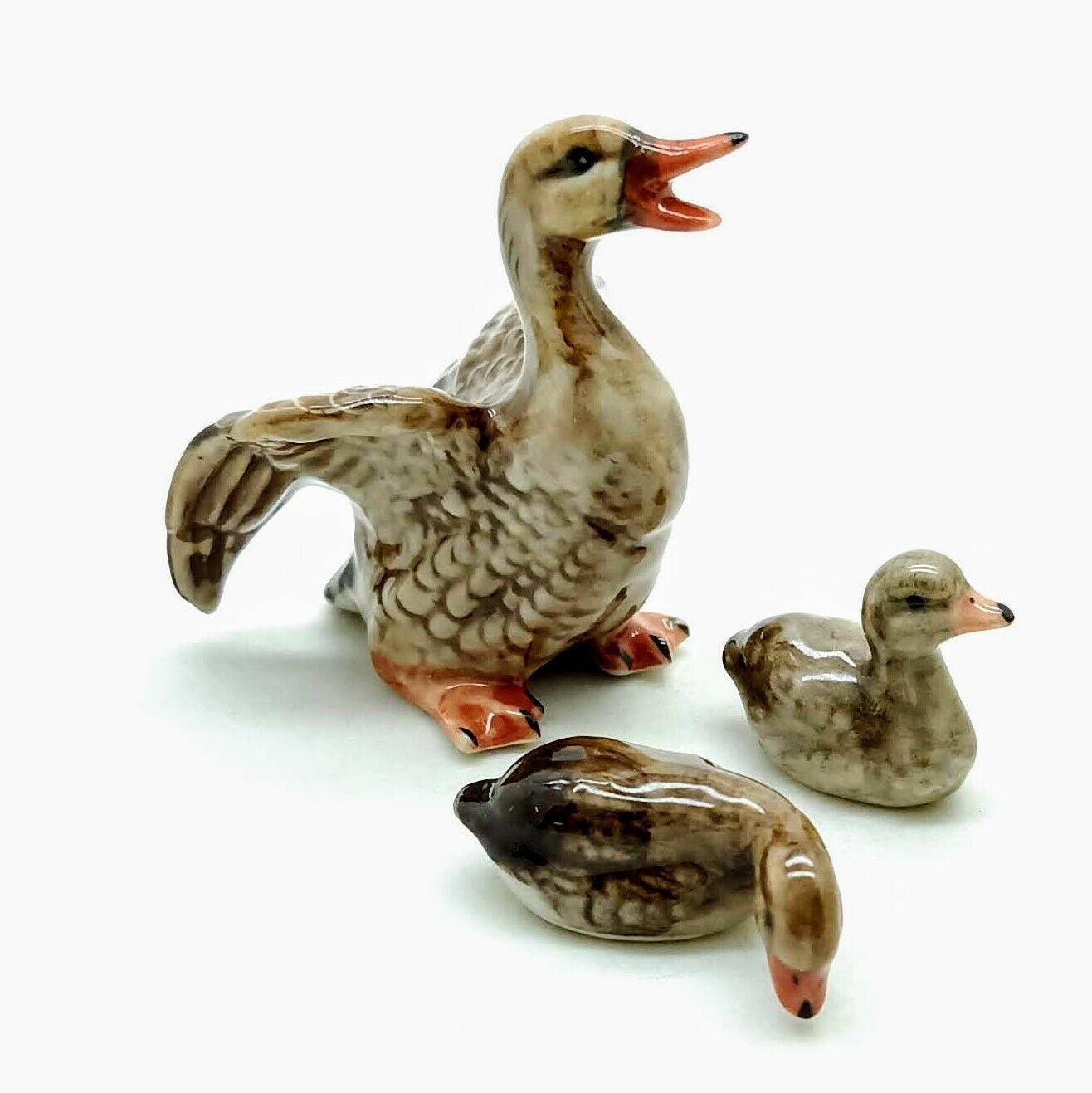 3 Wild Geese Bird Figurine Ceramic Brown Statue