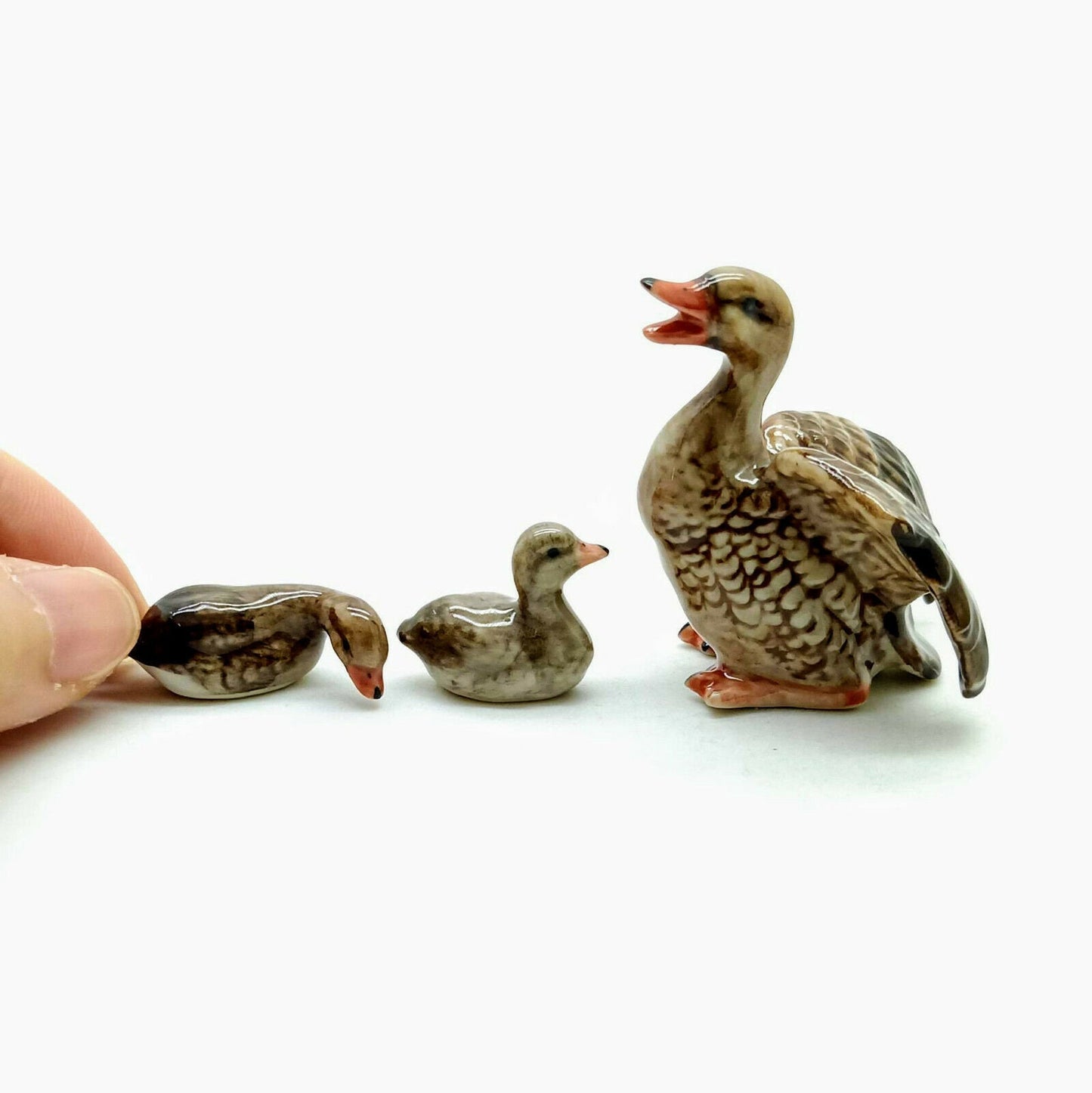 3 Wild Geese Bird Figurine Ceramic Brown Statue