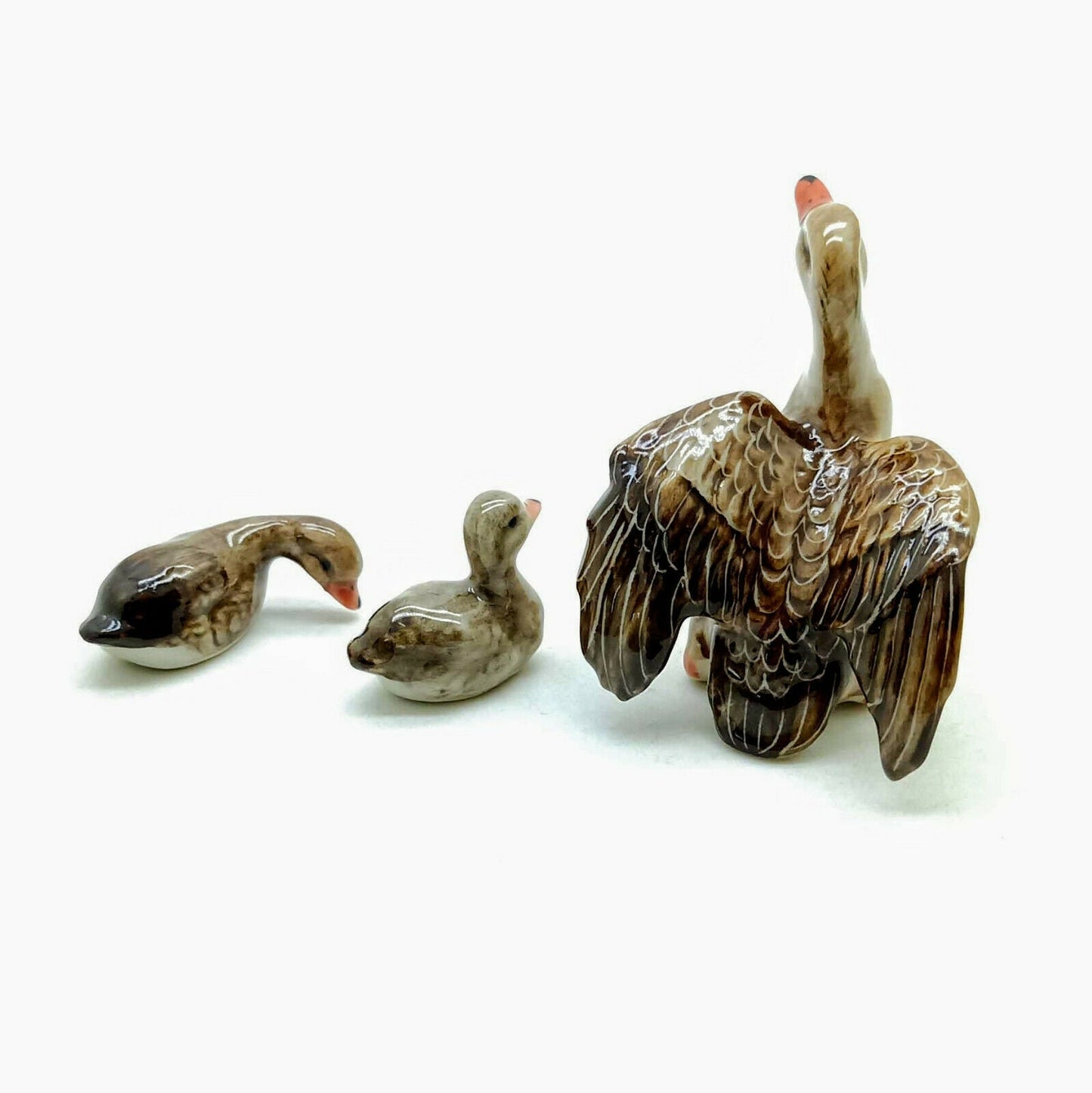 3 Wild Geese Bird Figurine Ceramic Brown Statue