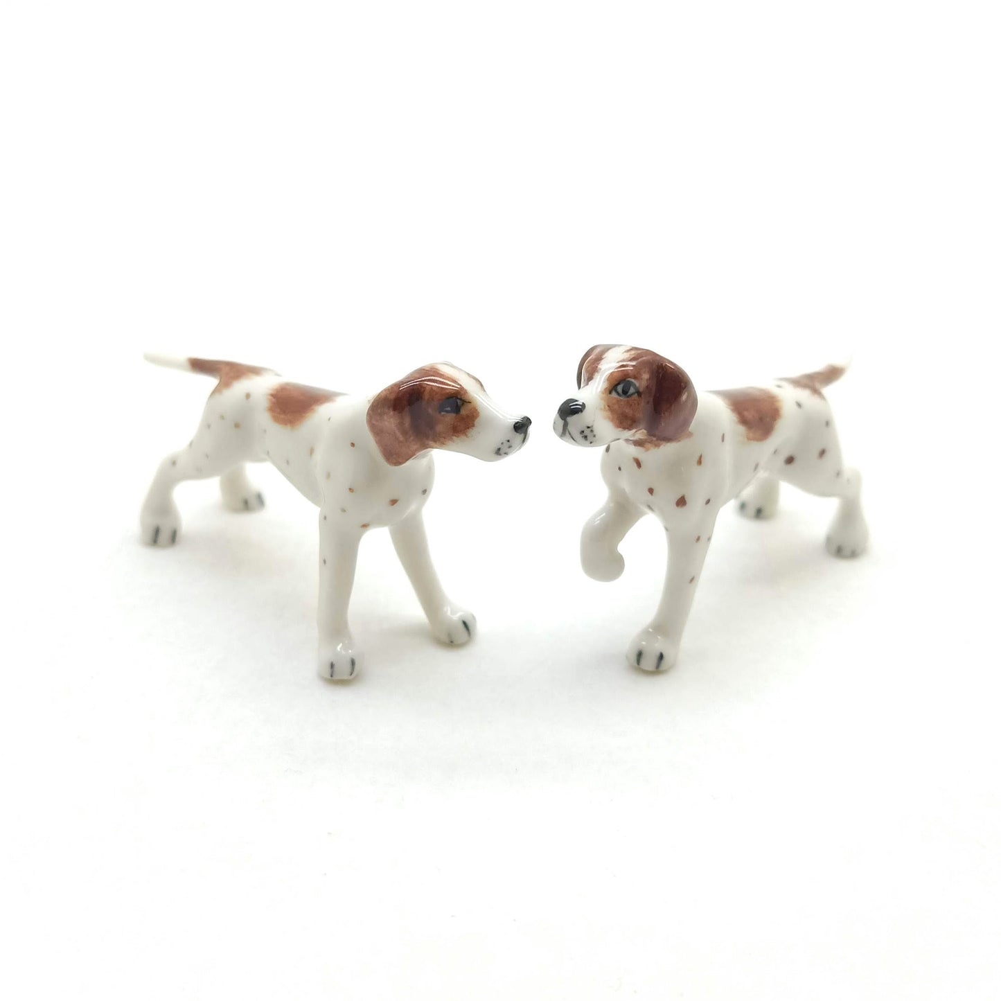Set of 2 English Pointer Dog Ceramic Figurine Animal Miniature Statue
