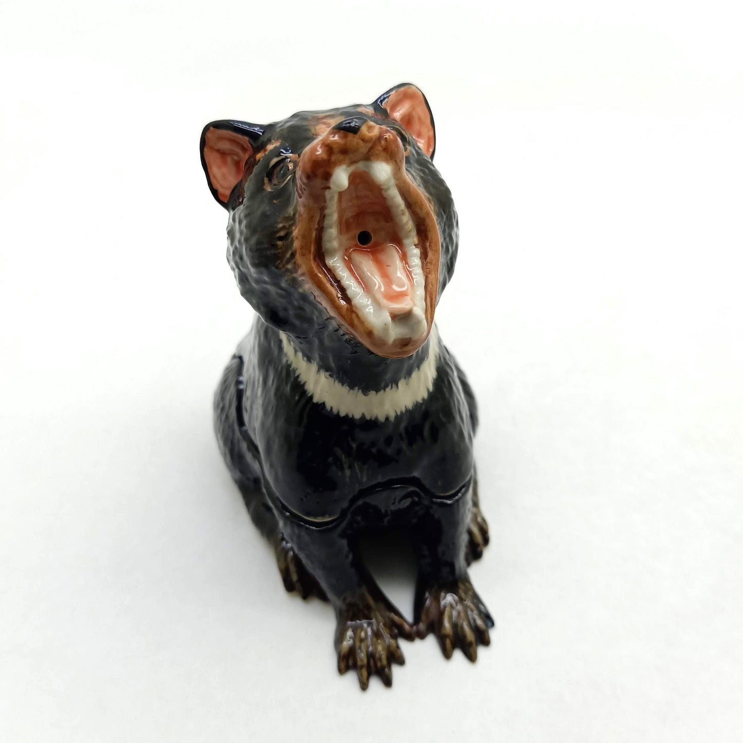 Tasmanian Devil Bear Ceramic Figurine Salt & Pepper Shakers Statue