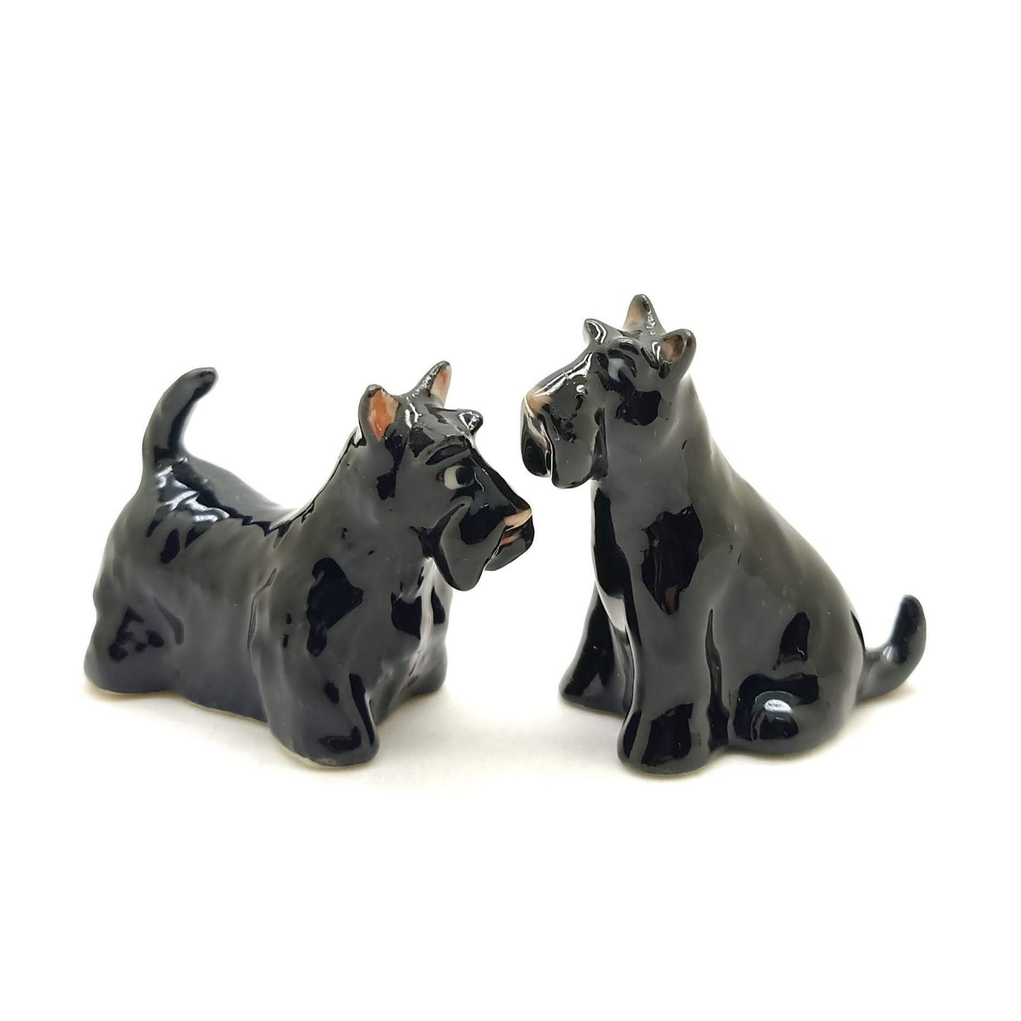 2 Scottish Terrier Dogs