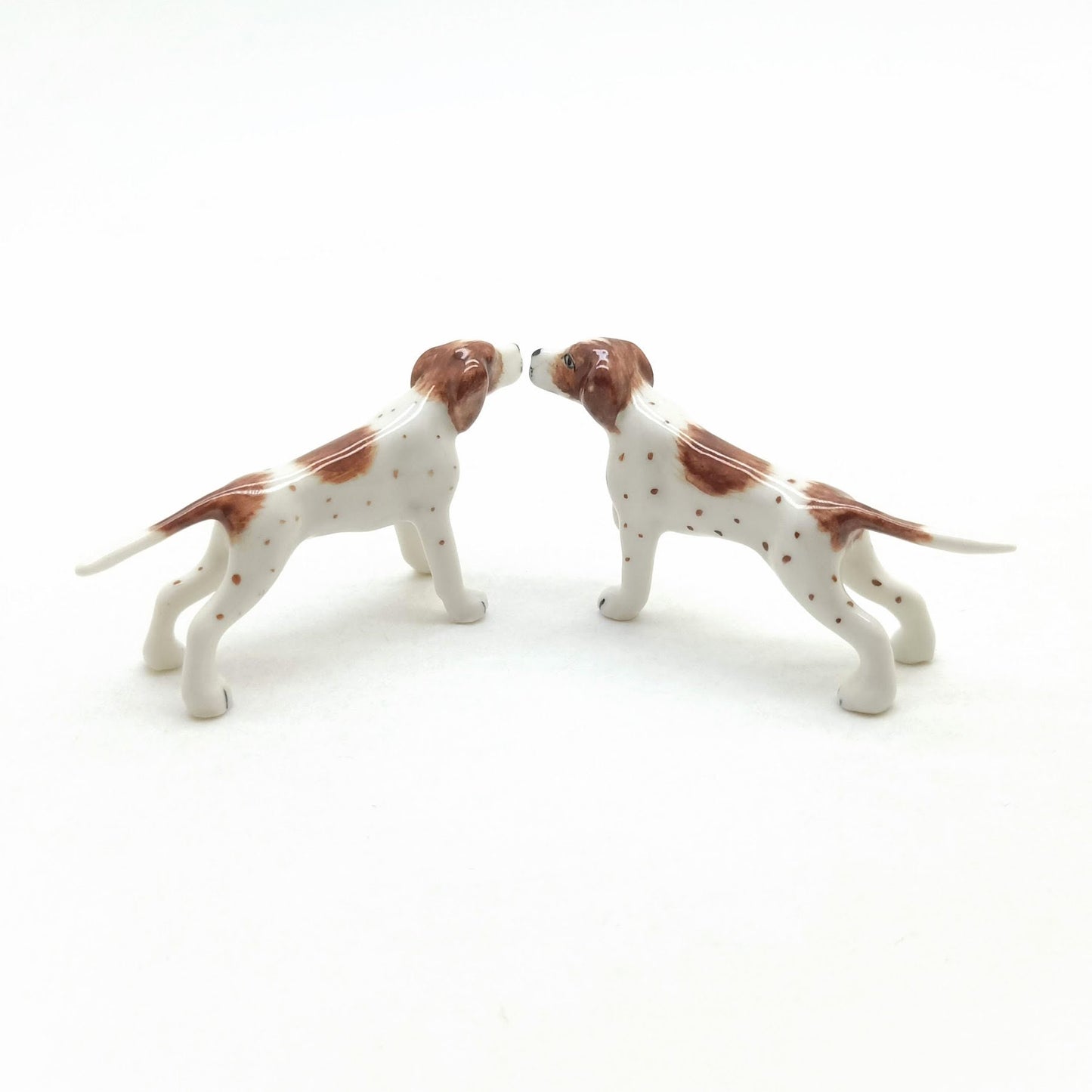 Set of 2 English Pointer Dog Ceramic Figurine Animal Miniature Statue
