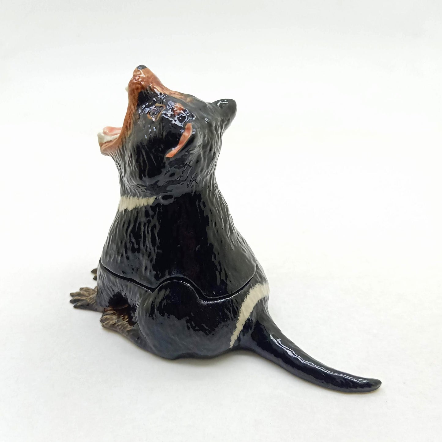 Tasmanian Devil Bear Ceramic Figurine Salt & Pepper Shakers Statue