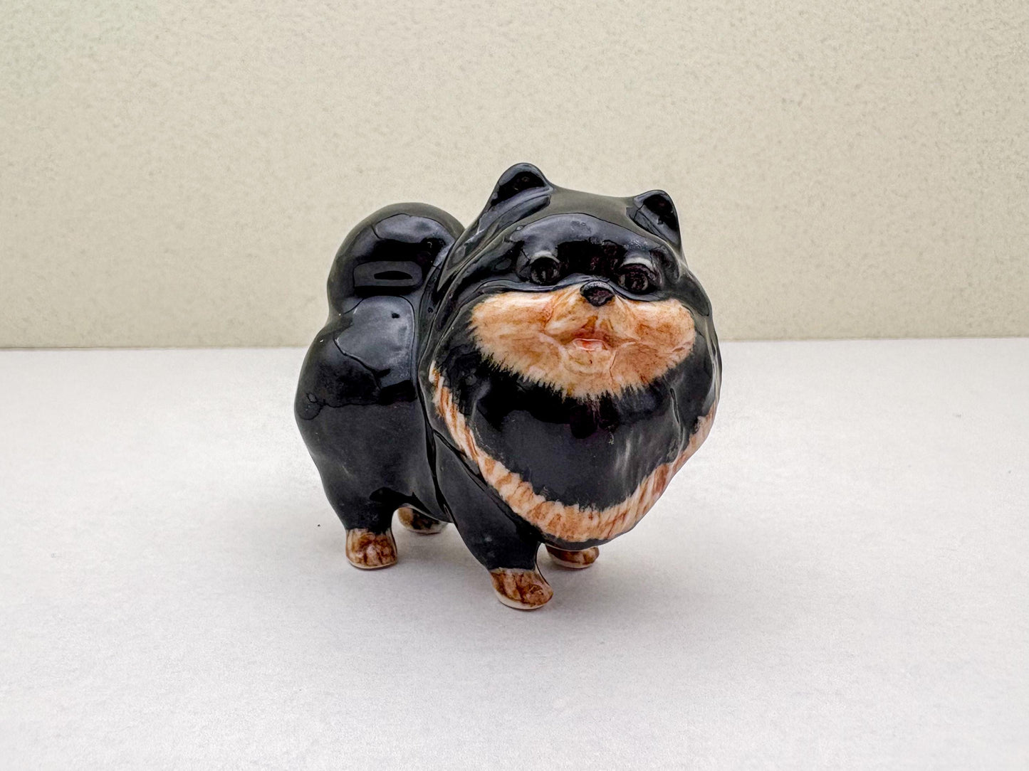 Cute Ceramic Pomeranian Trio – Dog Figurine Set with Glossy Finish, Perfect for Animal Lovers, Gift Ideas, and Shelf Décor