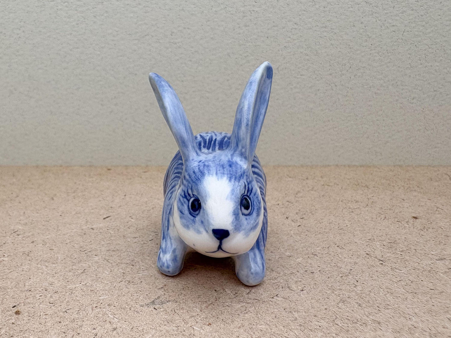 Hand-Painted Ceramic Rabbit Figurine: Blue Willow Style
