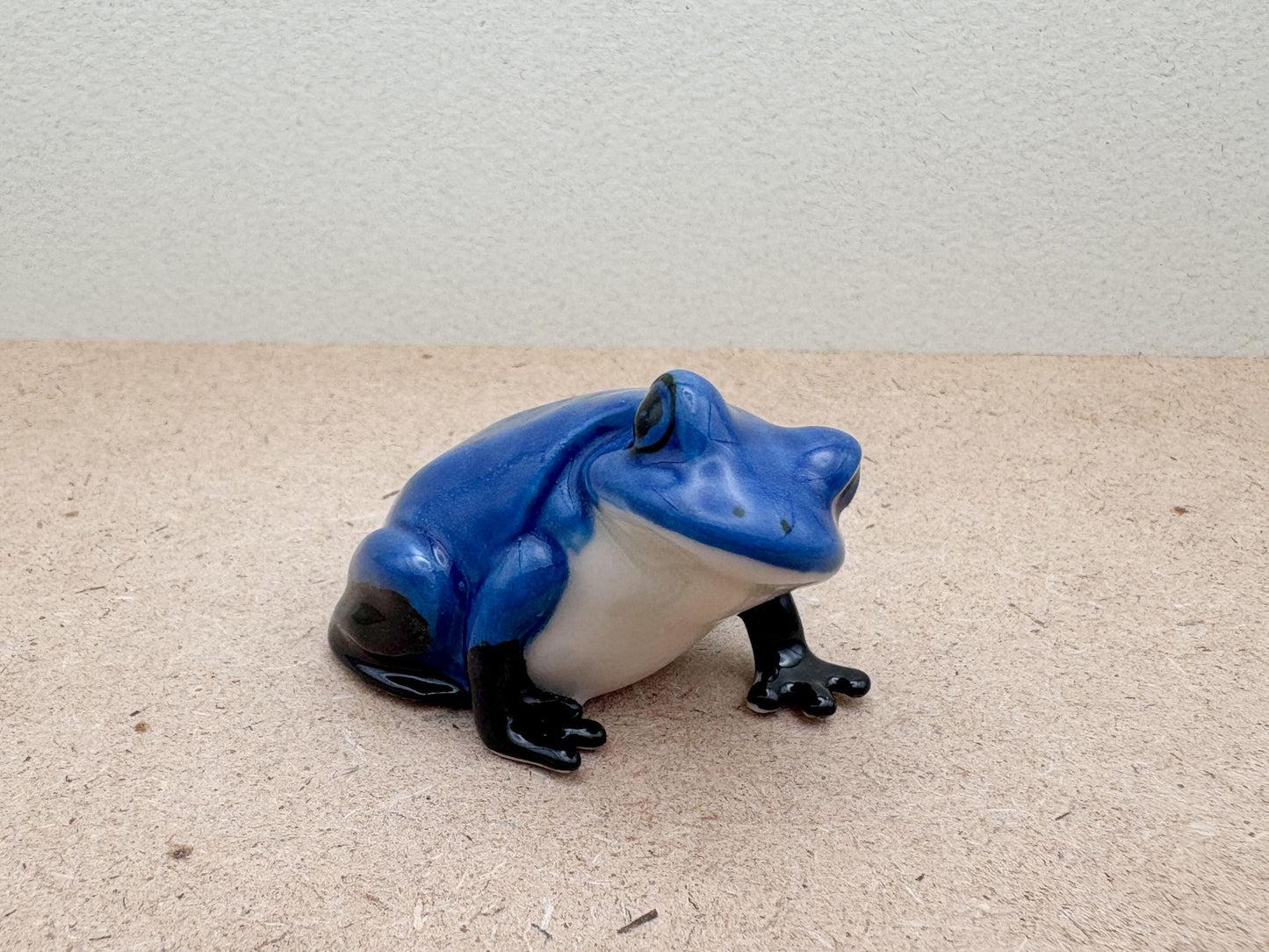 2 Blue Frogs