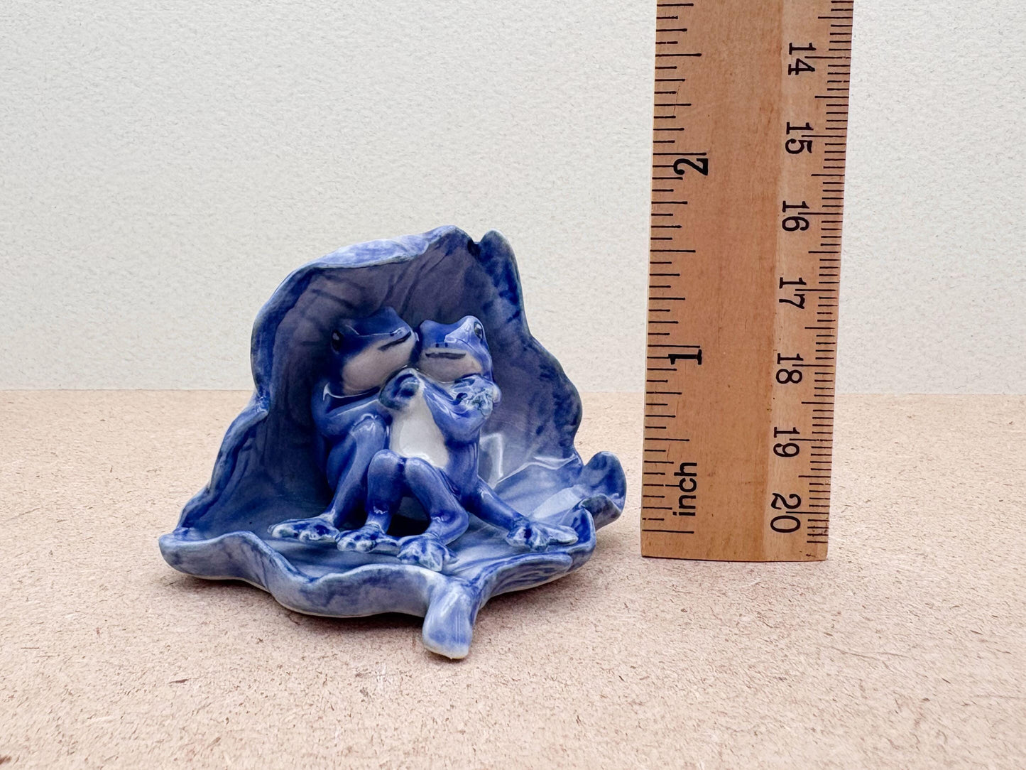 Blue Frog Couple