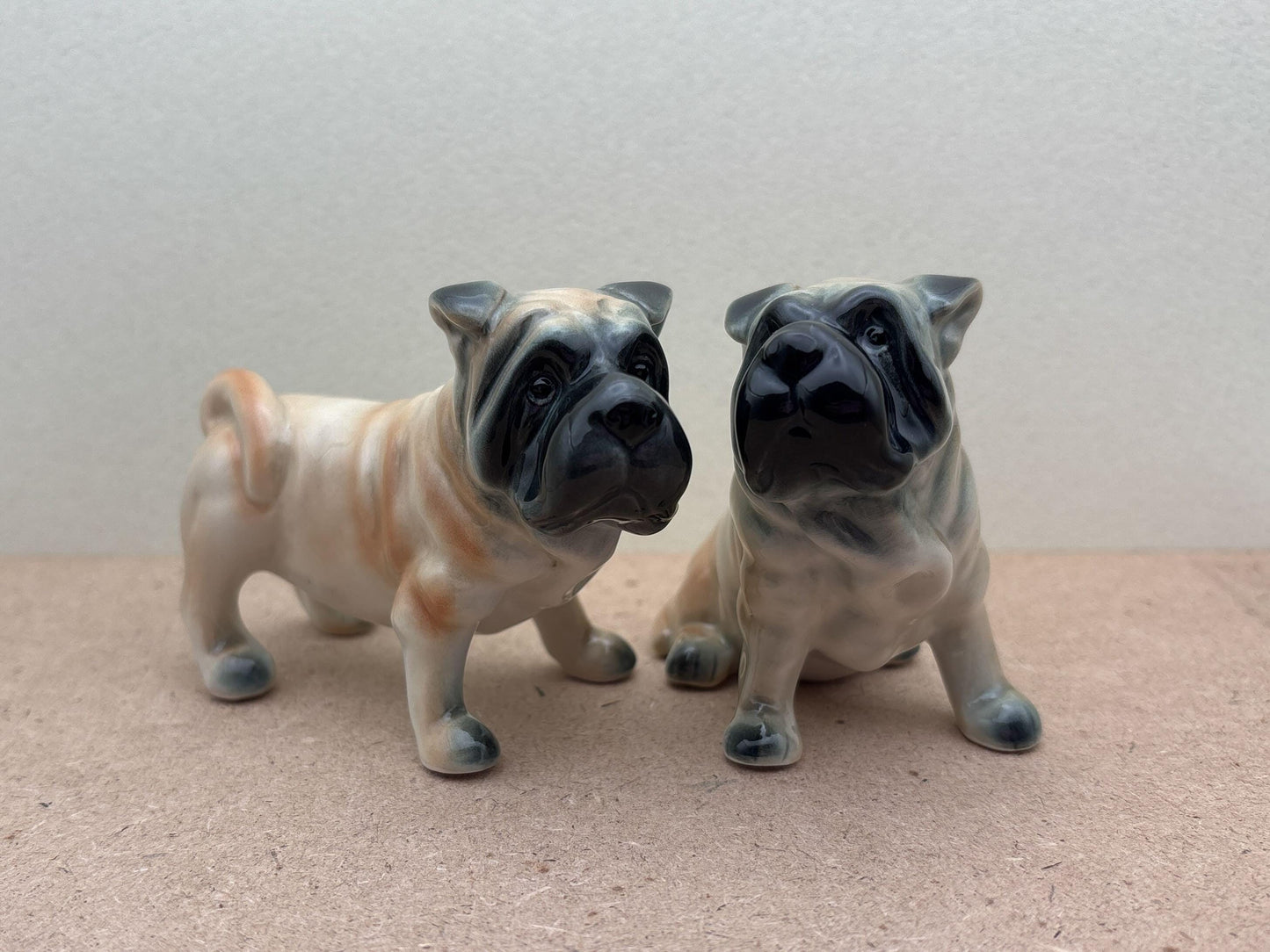 2 Shar Pei