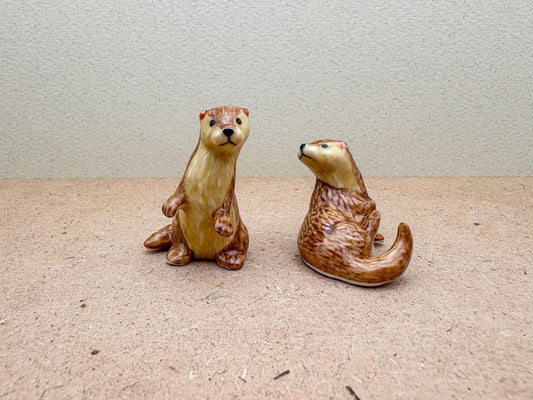 2 Cute Otters