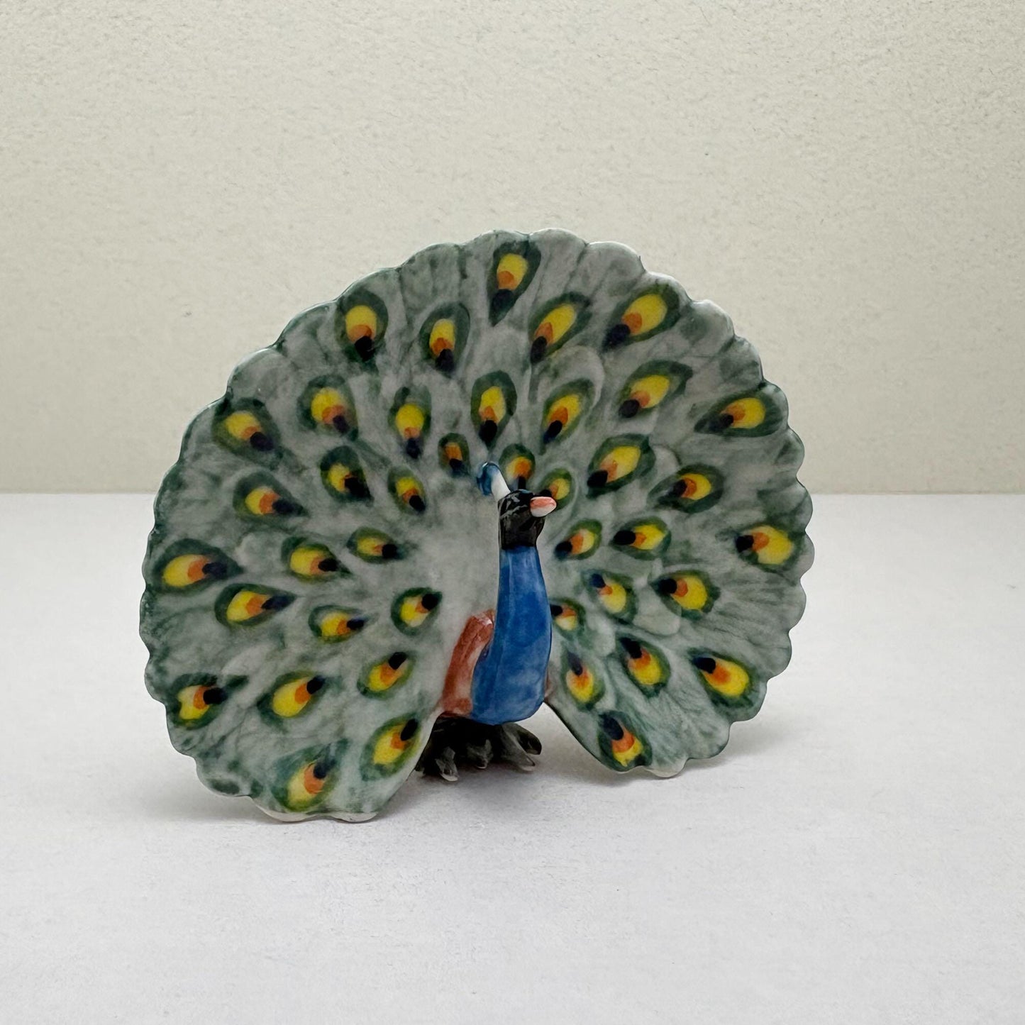 2 Peacocks
