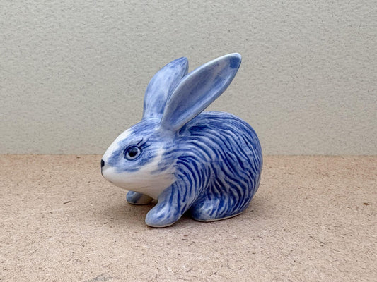 Hand-Painted Ceramic Rabbit Figurine: Blue Willow Style