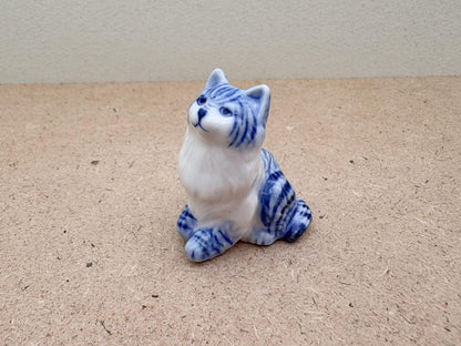 Handcrafted Blue & White Porcelain Cat Figurine: Collectible Ceramic Kitty