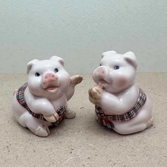 The Tartan Piglet Duo