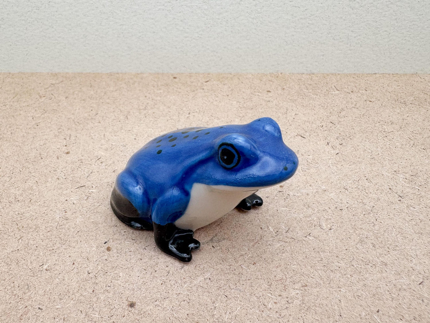 2 Blue Frogs